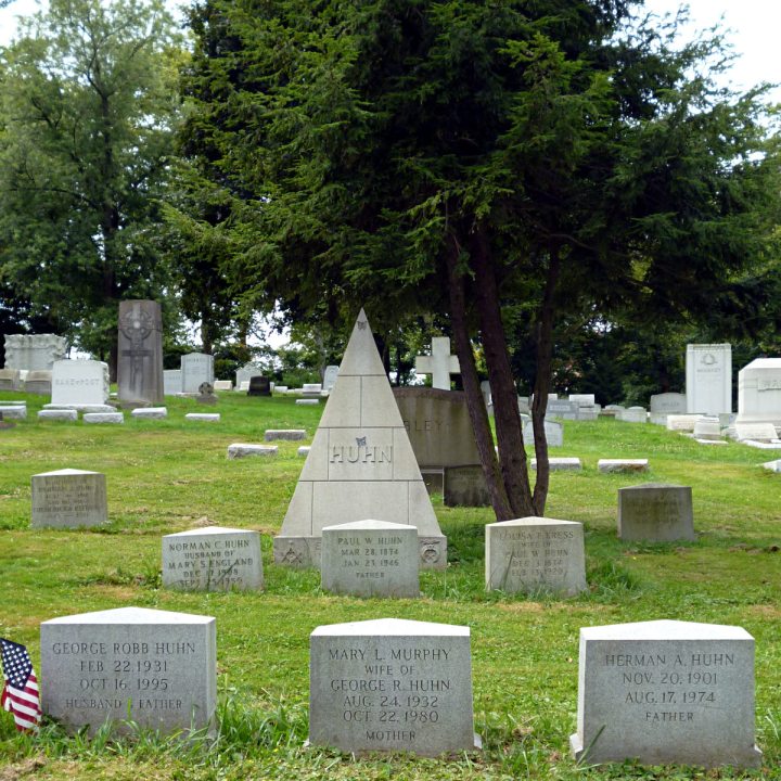 2013-08-18-Allegheny-Cemetery-Huhn-01